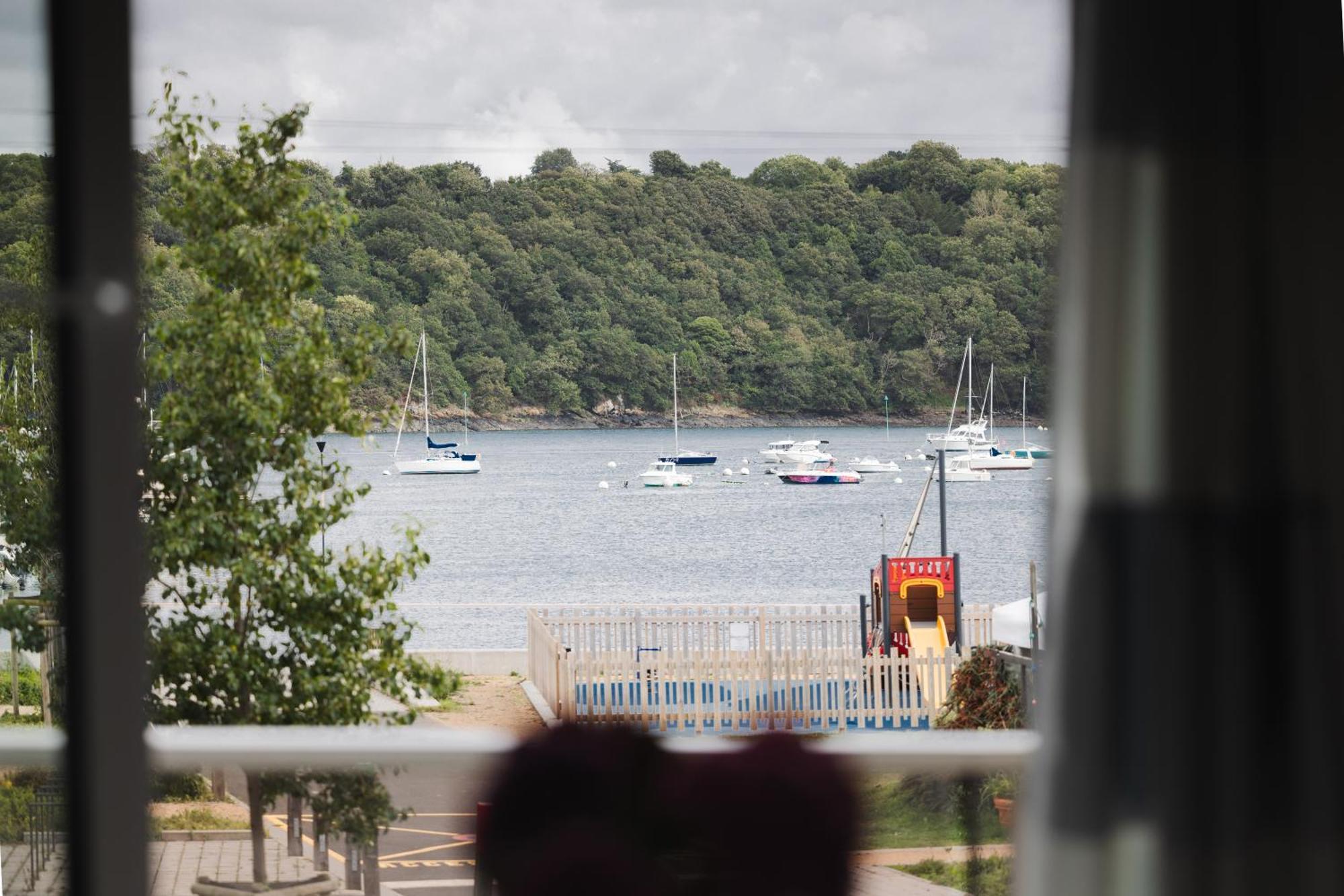 Gite Du Port Sur La Presqu'Ile De Lezardrieux ภายนอก รูปภาพ