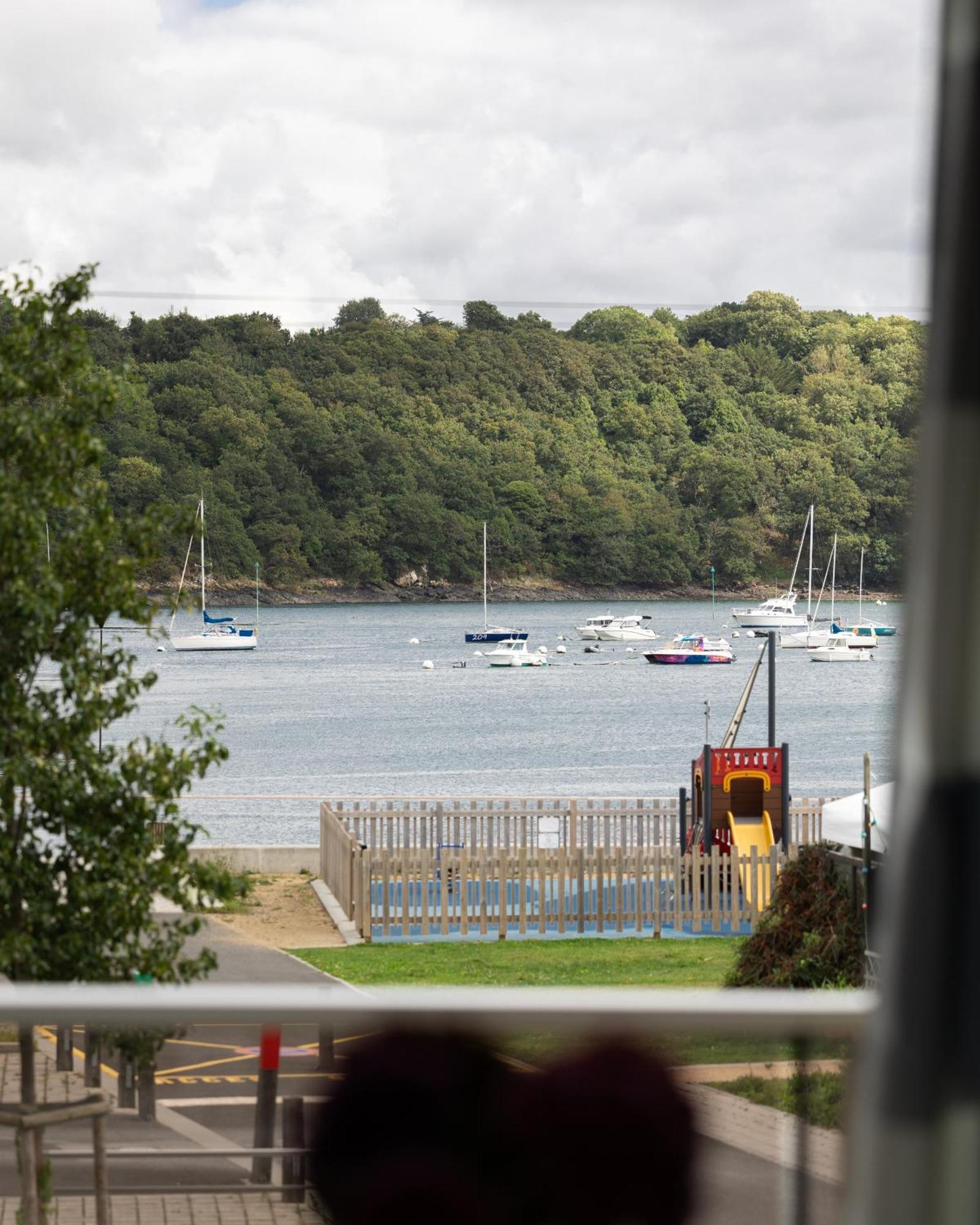 Gite Du Port Sur La Presqu'Ile De Lezardrieux ภายนอก รูปภาพ